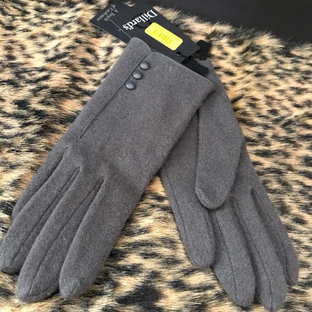 Dillard’s Gloves